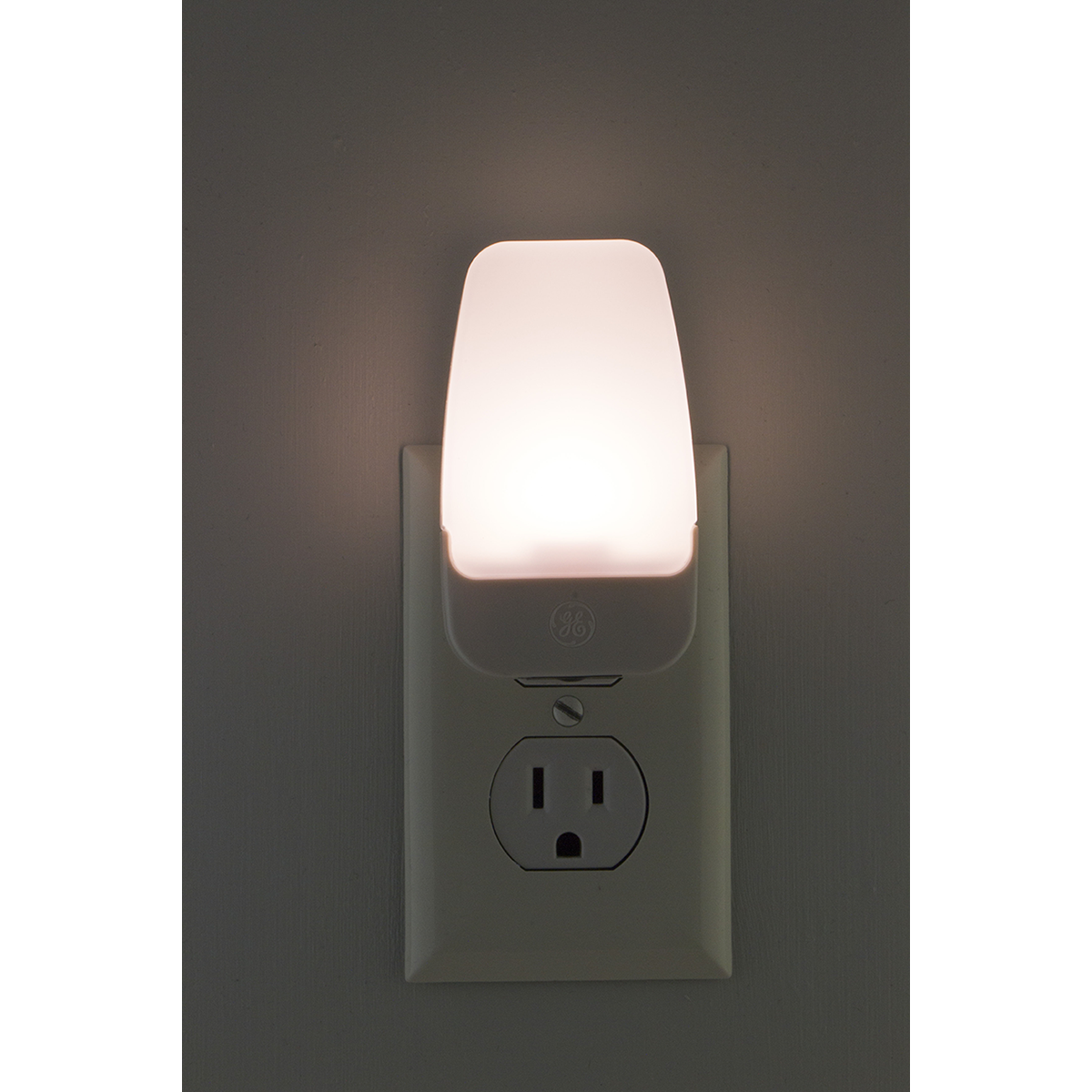 GE Light Sensing LED Night Light, 2 Pack, White