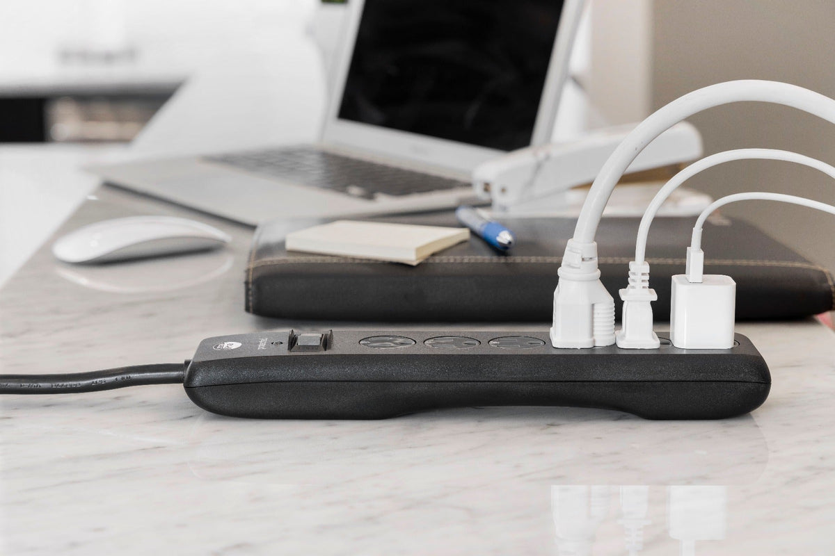 GE UltraPro 6-Outlet 15ft. Surge Protector, Black