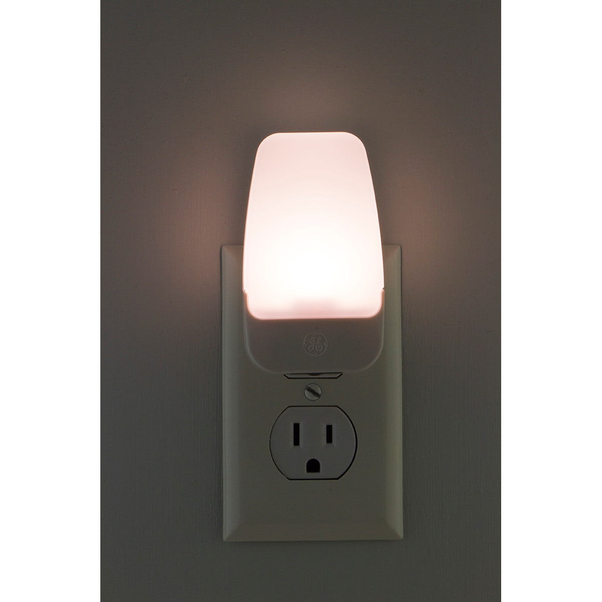 GE Light Sensing LED Night Light, White