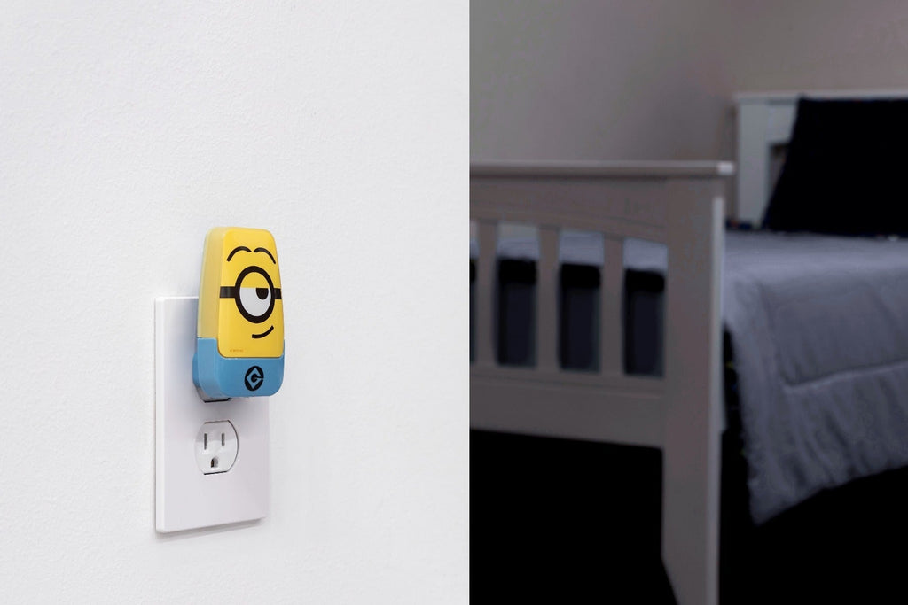 Minions Light Sensing LED Night Light, Yellow