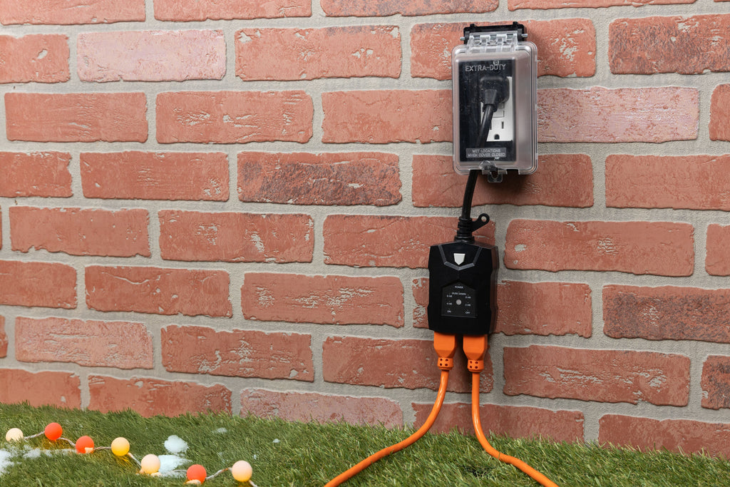 UltraPro 2-Outlet Outdoor Light-Sensing Digital Timer