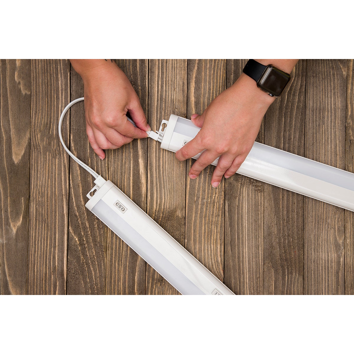 UltraPro 12in. Under Cabinet Light Fixture Linking Cord, White