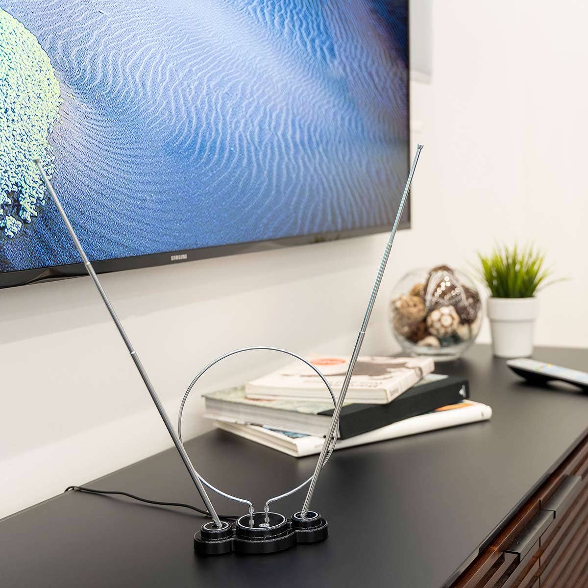 GE Traditional Loop and Rabbit Ears HD Antenna, Black